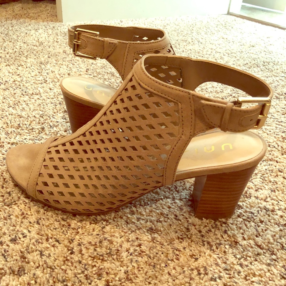 Size 10 Unisa Booties